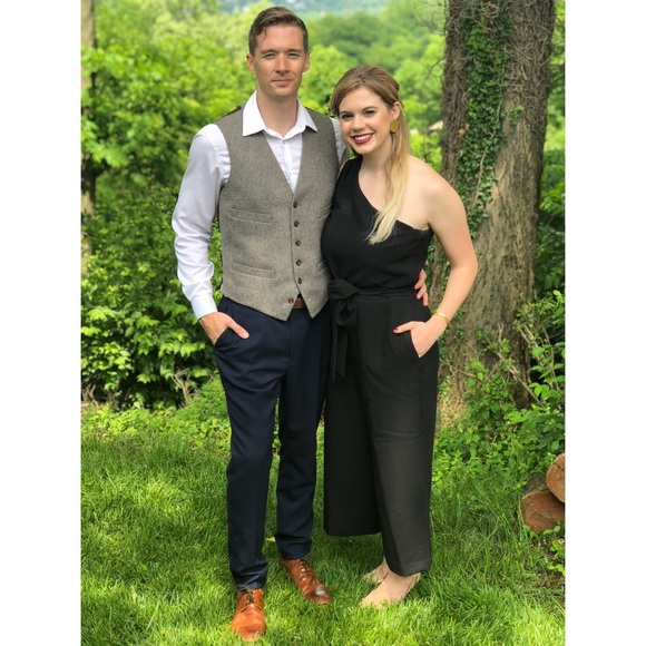 Cropped One-Shoulder Jumpsuit - Picture 3 of 3